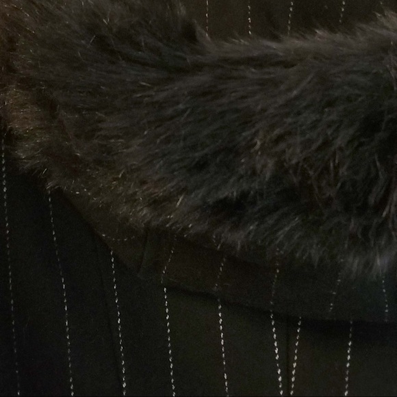 Marvin Richards black coat - Picture 4 of 4